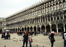 03 - Place & Basilique St Marc