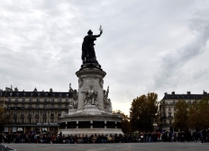 Hommages aux victimes des attentats du 13 novembre 2015